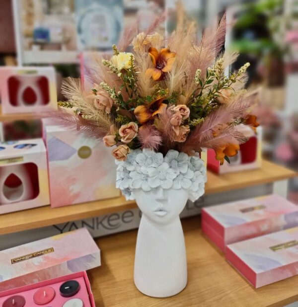 Vaso testa donna fiori bianco small - immagine 4