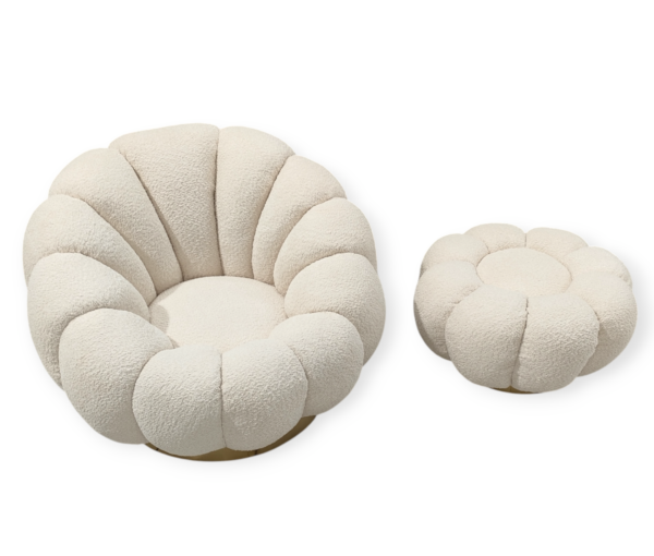 Poltrona Con Pouf Bouclè Crema
